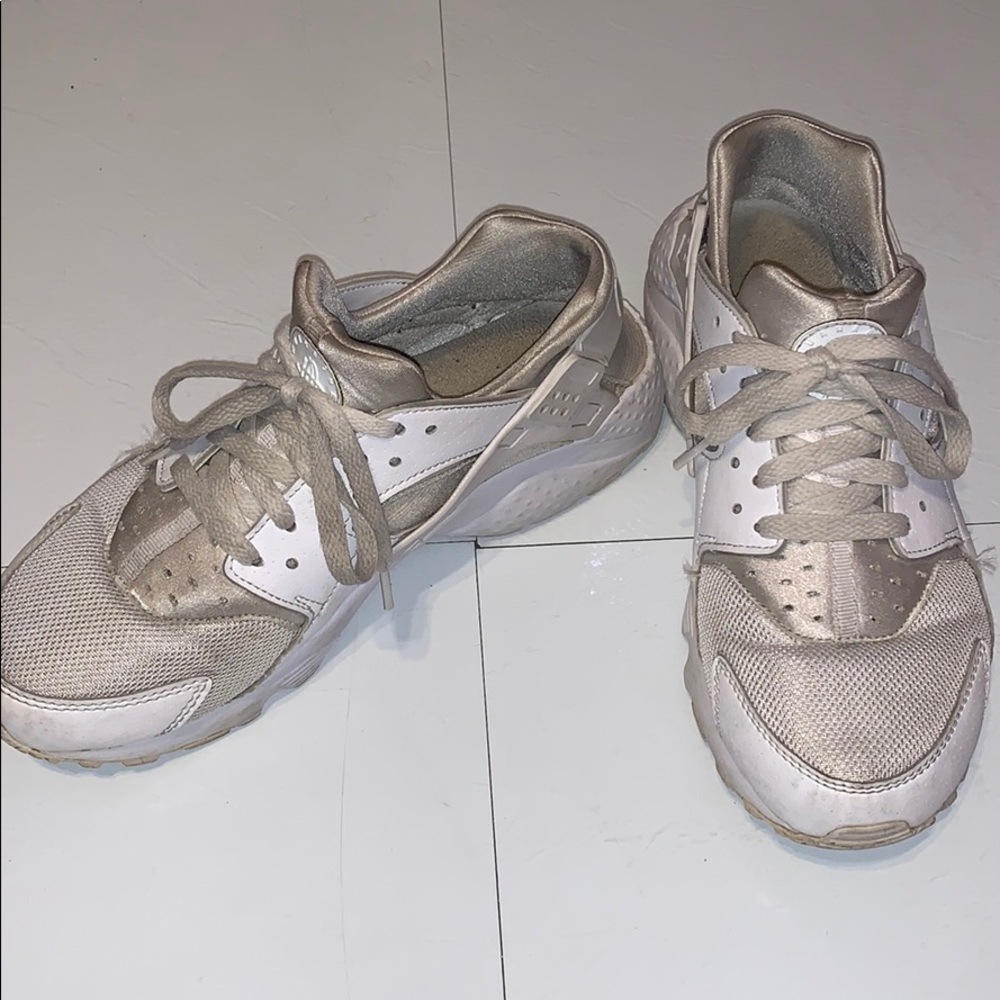 Nike Huarache Women’s
